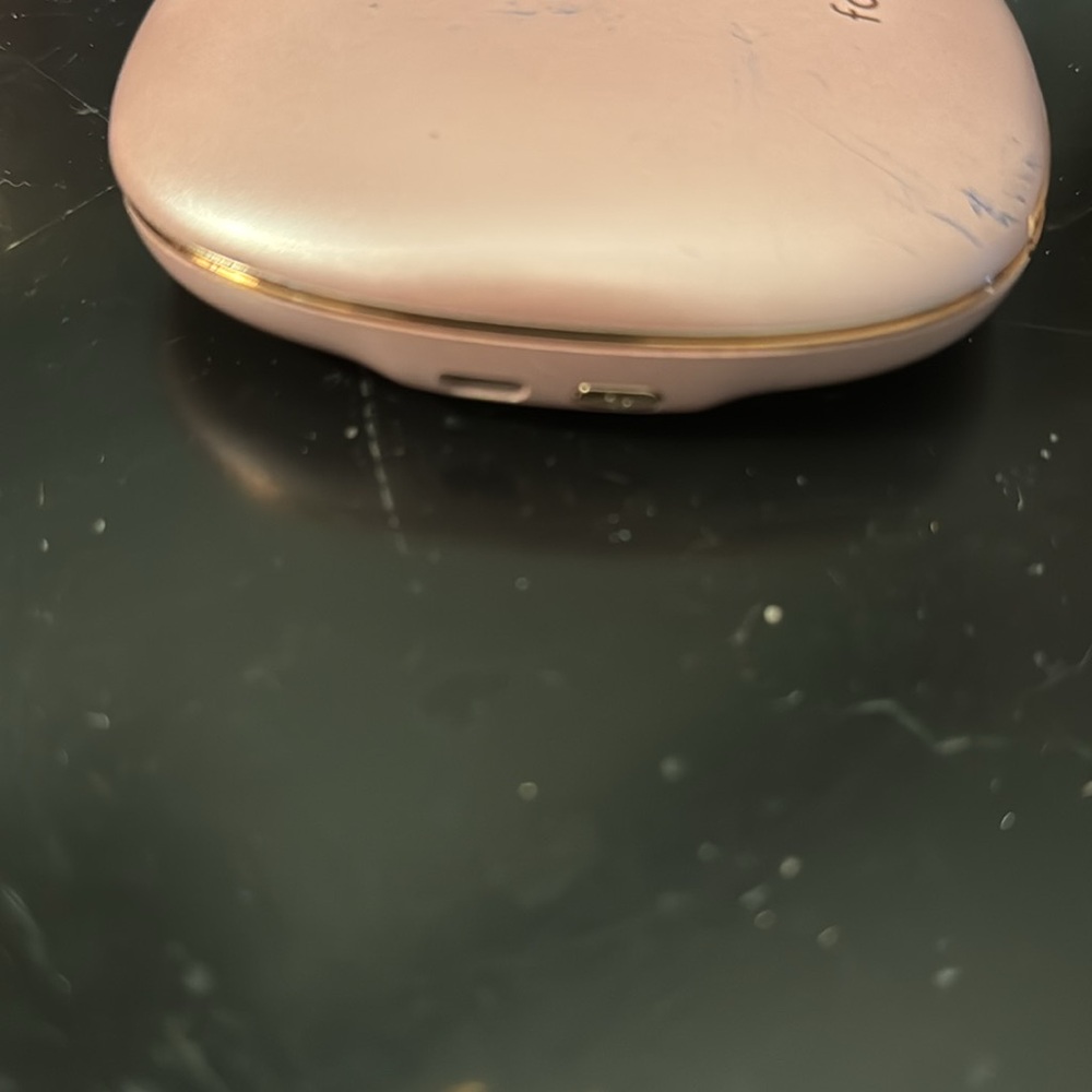 Fancii LED Compact Mirror - Picture 2 of 3